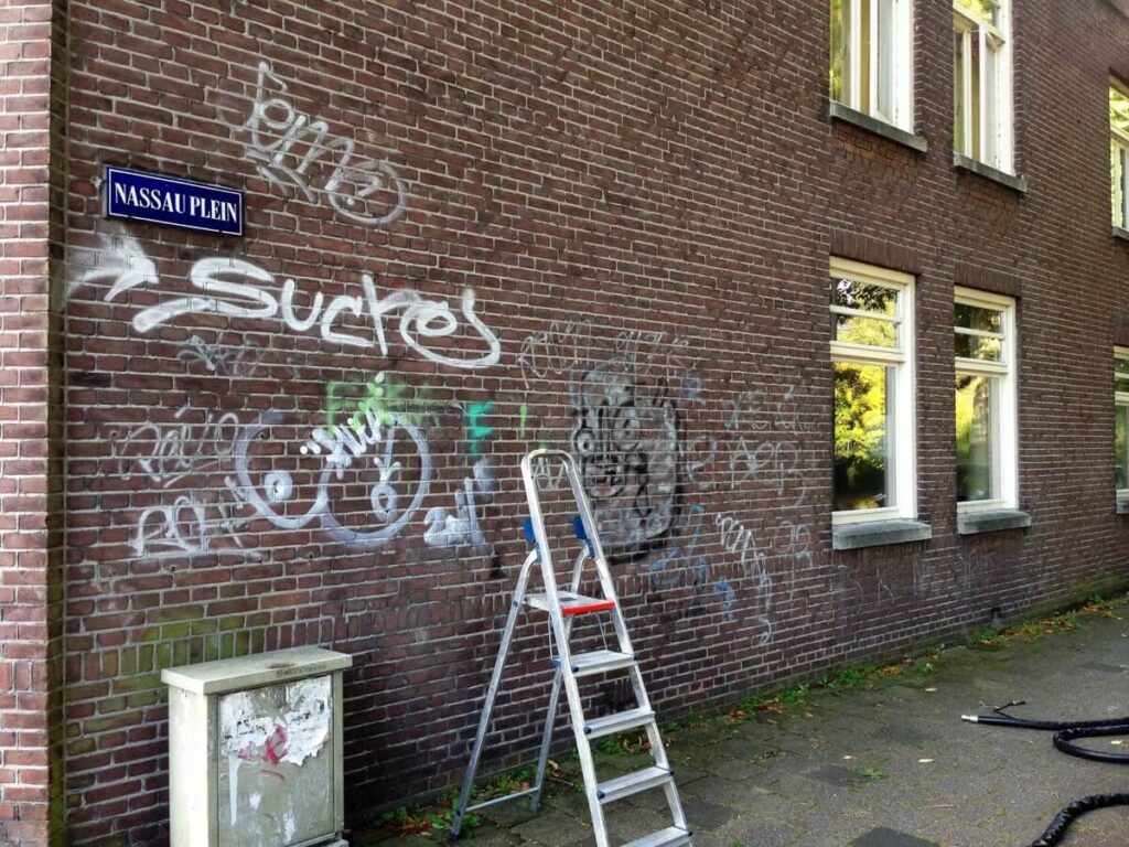 droogijsstralen reinigen graffiti voor